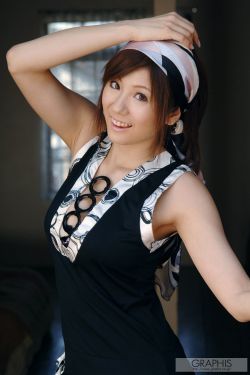 两闺蜜互换对方老公