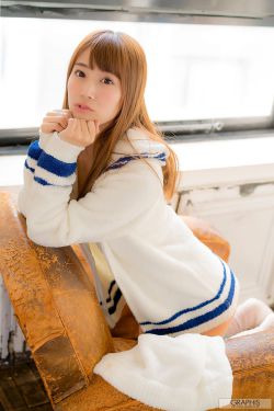 他跪坐其间俯探红尘