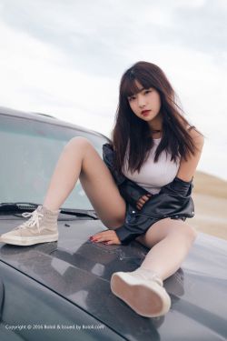白裙小桃子sp皮带较多